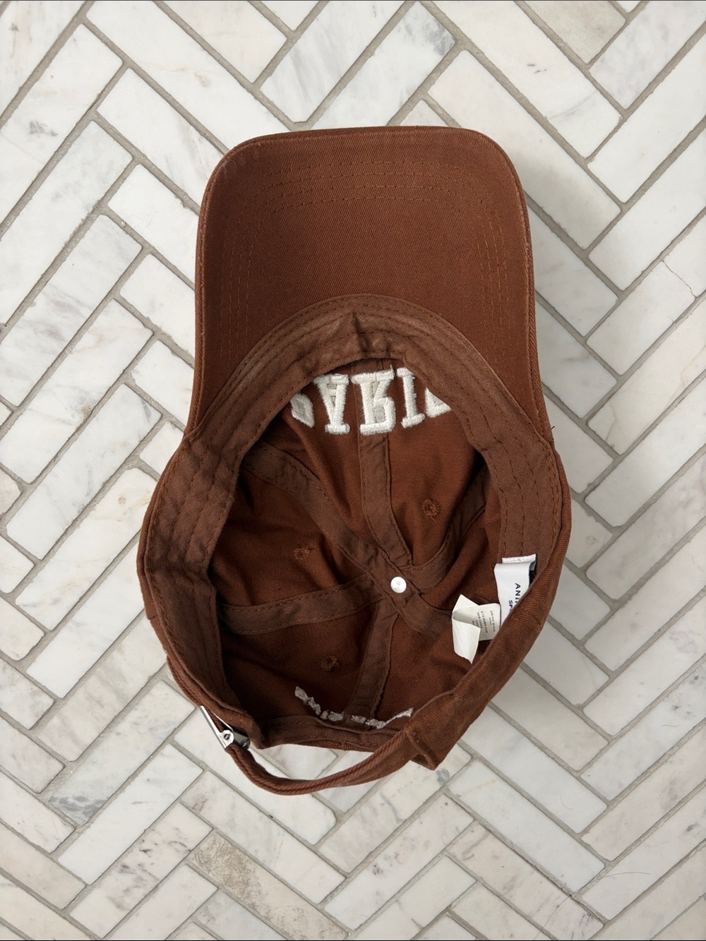 Hat on Tile - Picture 3 of 4